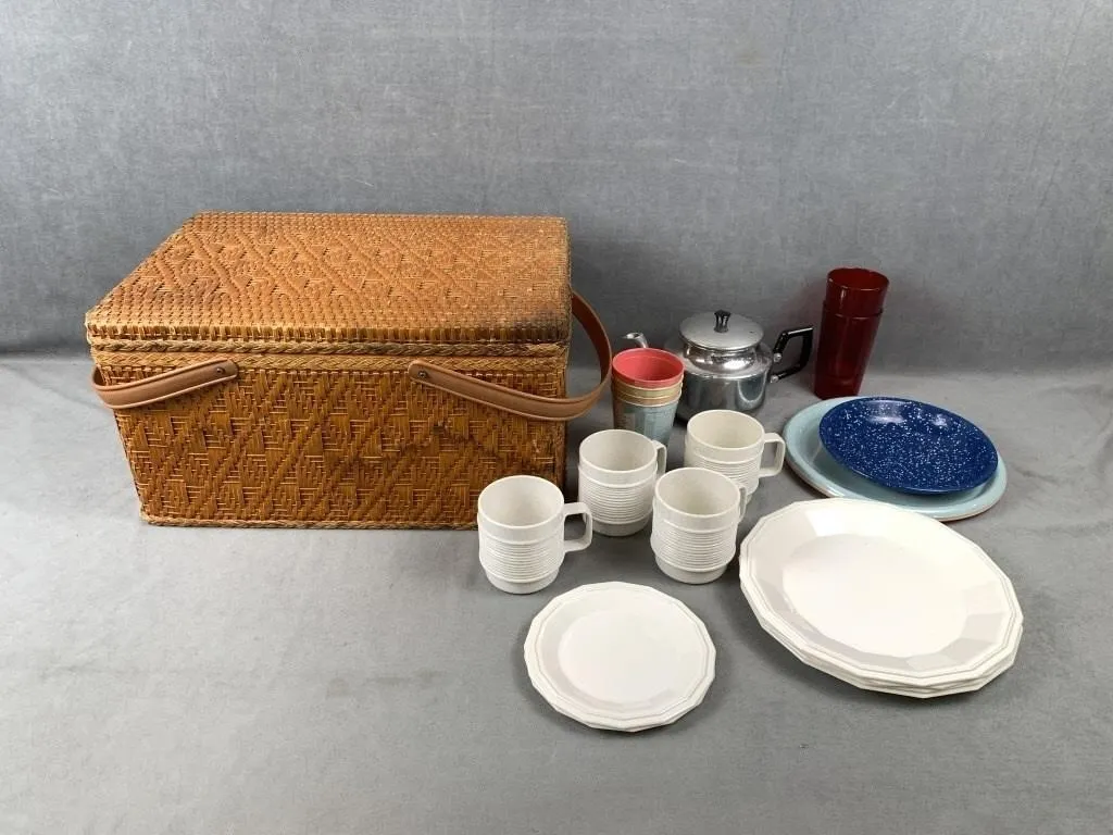Picnic Basket w Contents