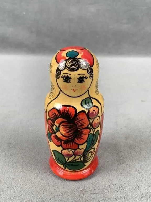 Bushka Russian Dolls