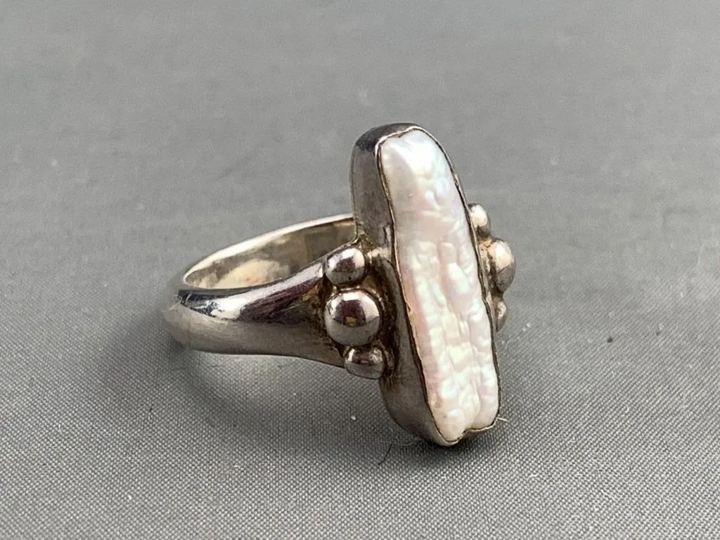 Sterling Ring w Pearl