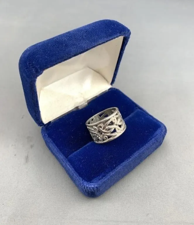 Art Deco Cut Ring