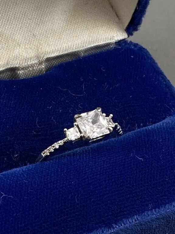Sterling Ladies Ring
