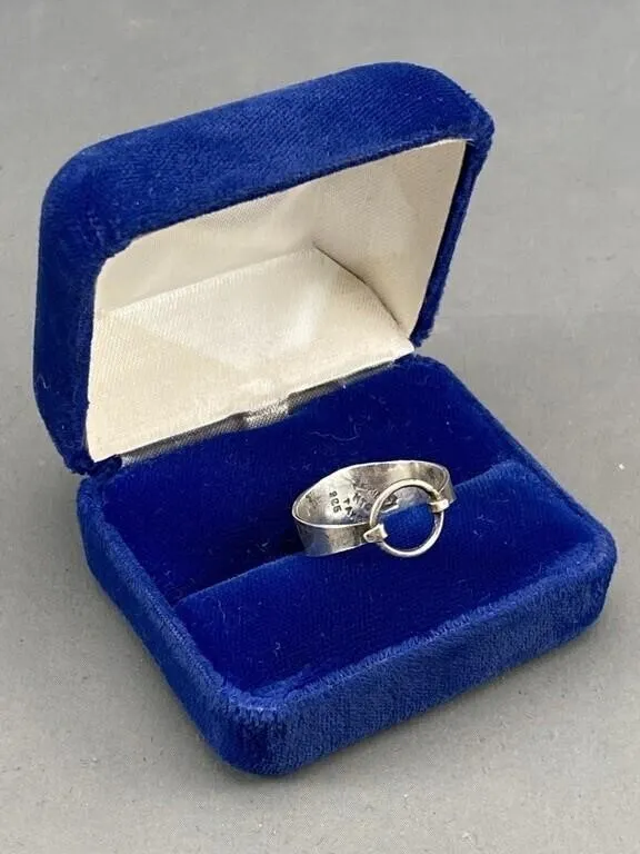Sterling Loop Design Ring
