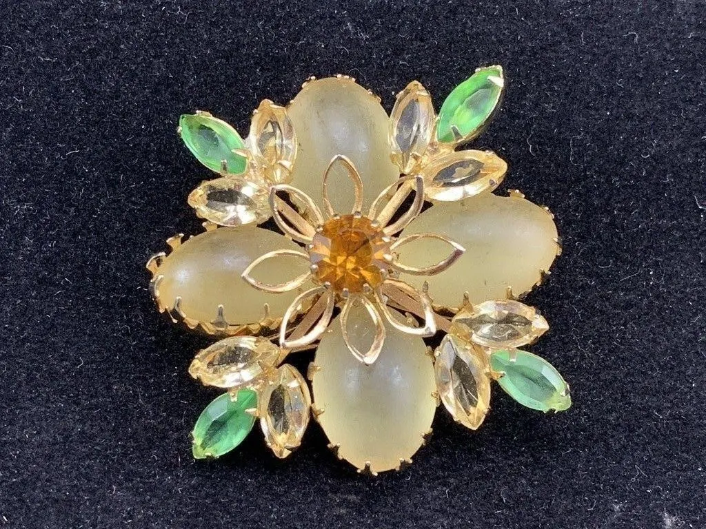 Rhinestone Floral Brooch