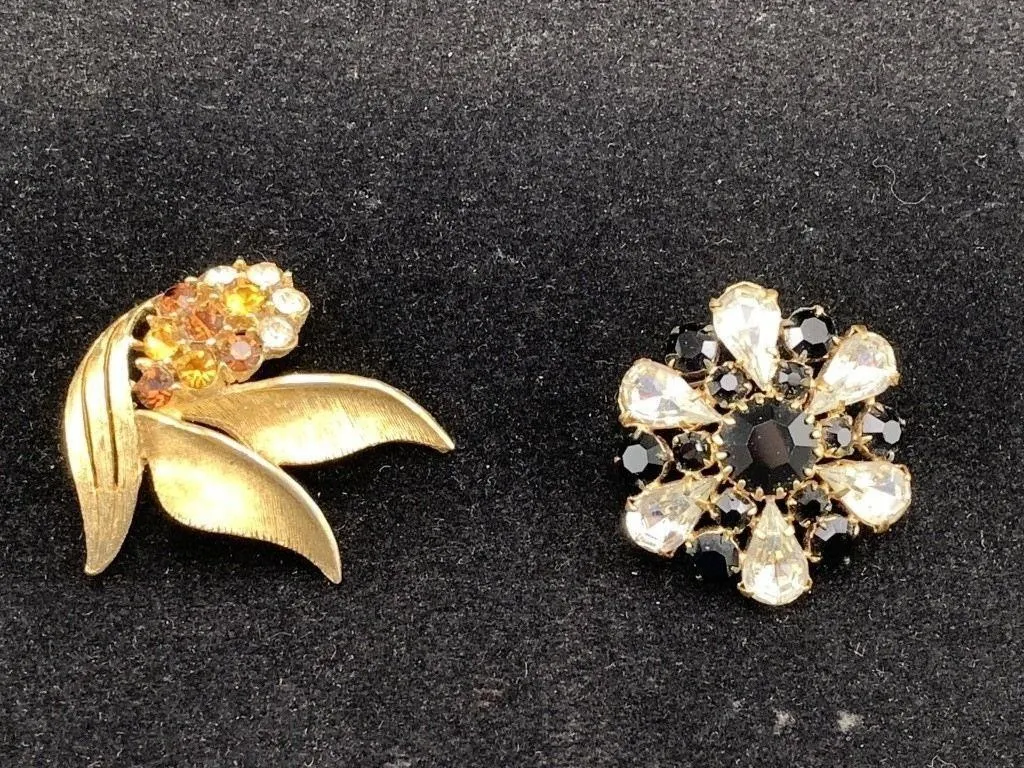 2 Brooches