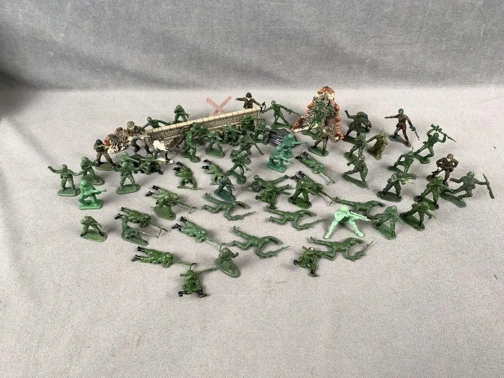Collection of Plastic Army Men