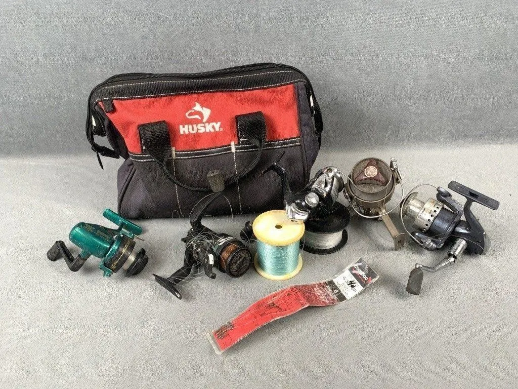 Husky Bag w Fishing Reels