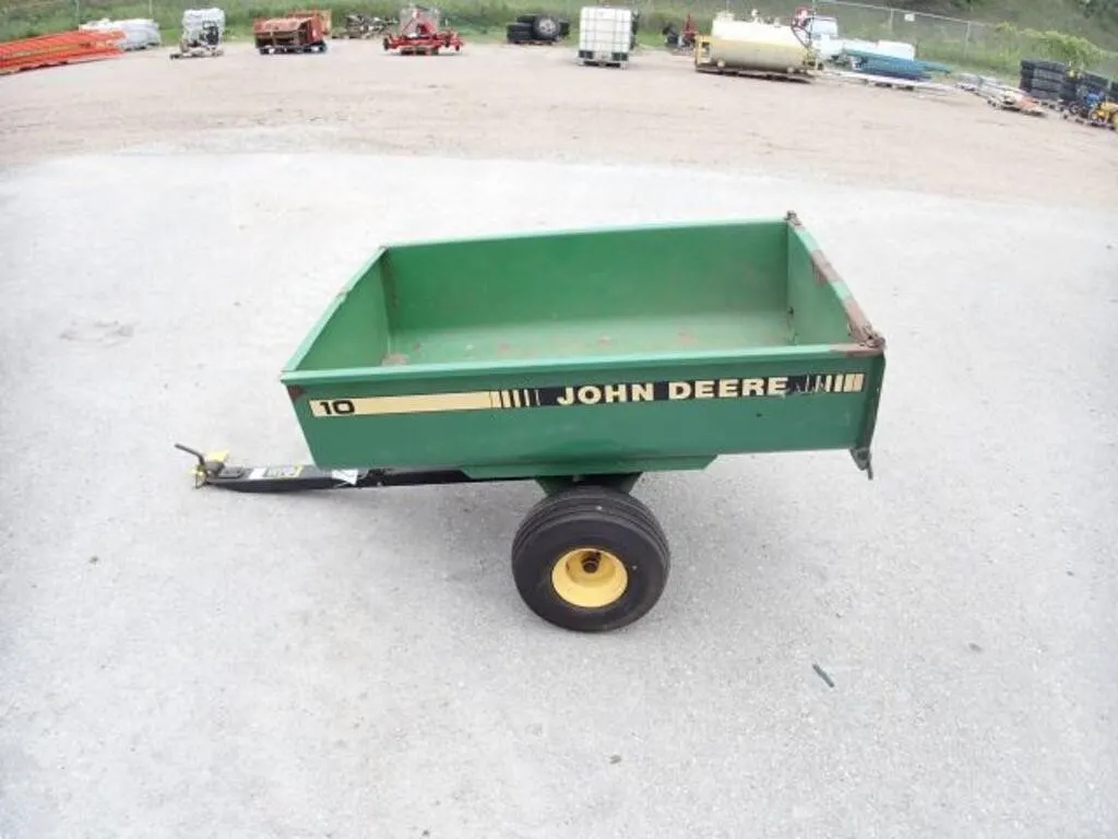 John Deere 48 In x 32 In Tow Behind Cart