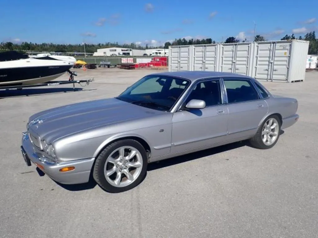 2001 Jaguar Automobile SAJFA15B31MF31831