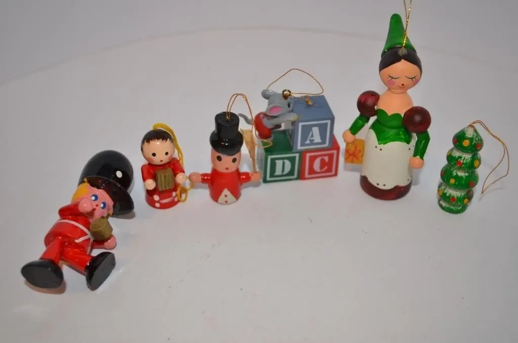 Vintage hand-painted wooden Christmas tree