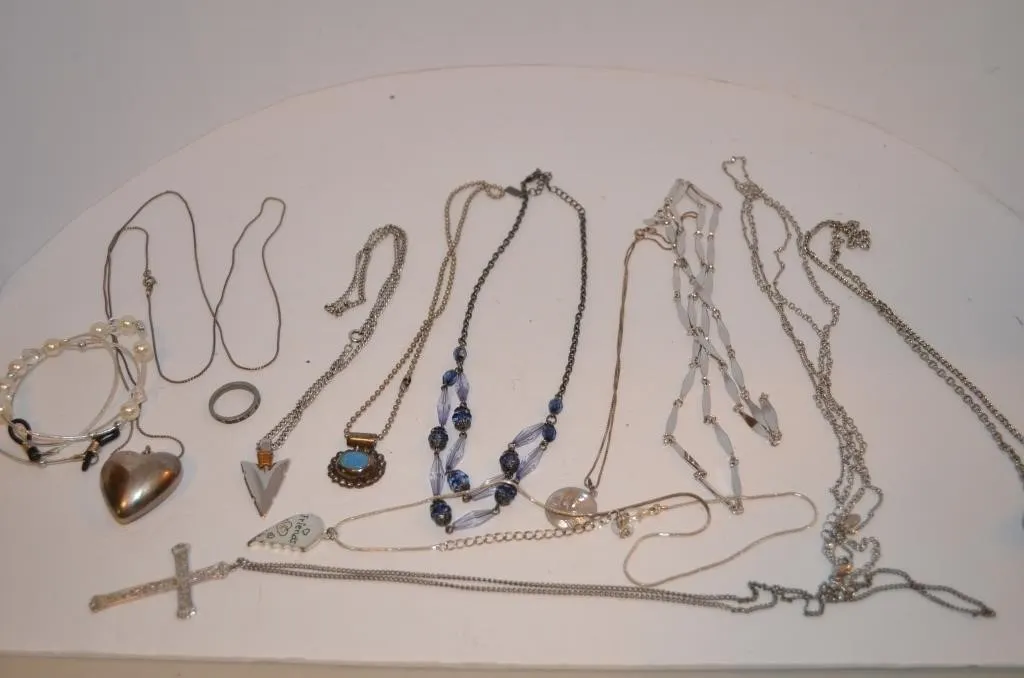 Necklaces Silver-tone link chains, blue beaded