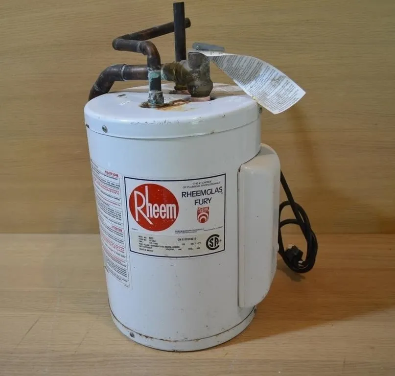 Rheemglas Fury small-capacity electric