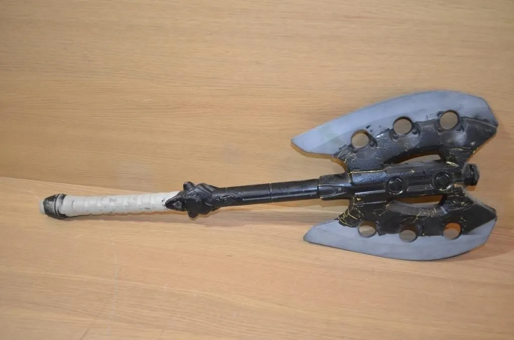 Hasbro Nerf N-Force Warlock Battle Axe from 2009