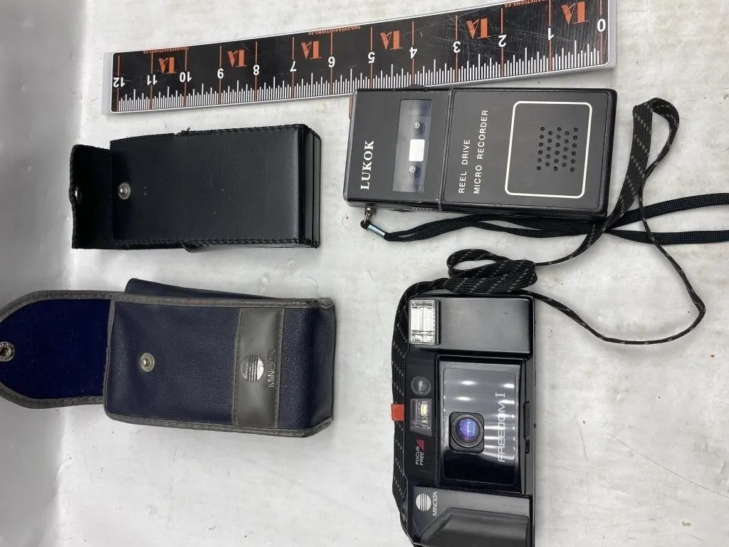 Minolta Freedom I Camera & Lukok Micro Recorder