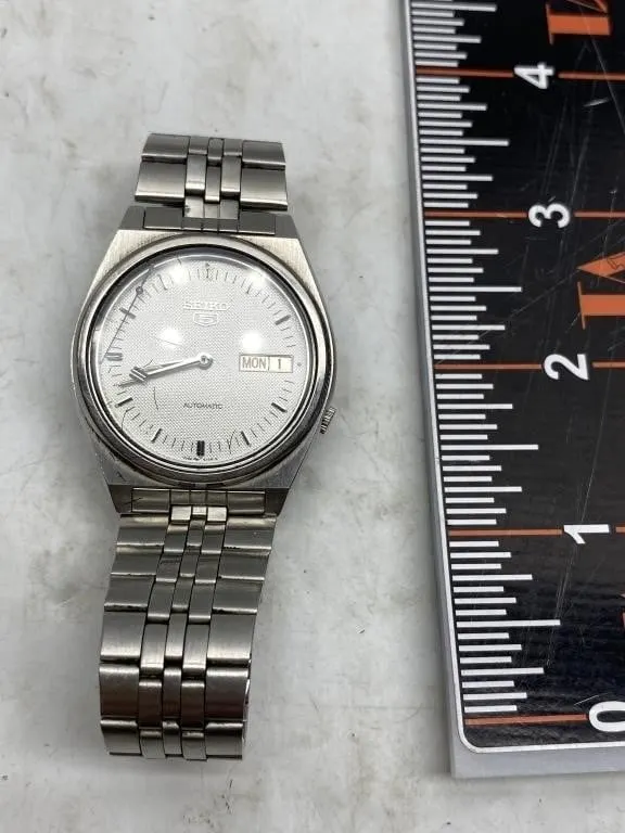 Seiko 5 Automatic Day/Date Men's Watch