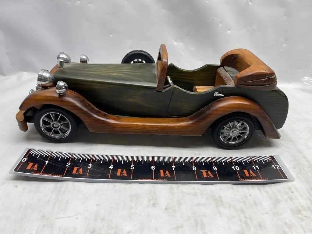 Wooden Model Vintage Convertible Roadster Car