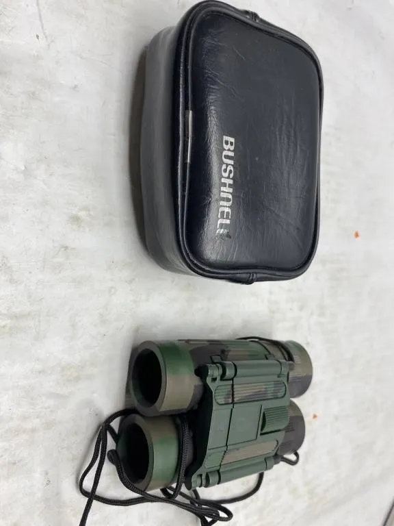 Bushnell Camo Compact Binoculars with Case