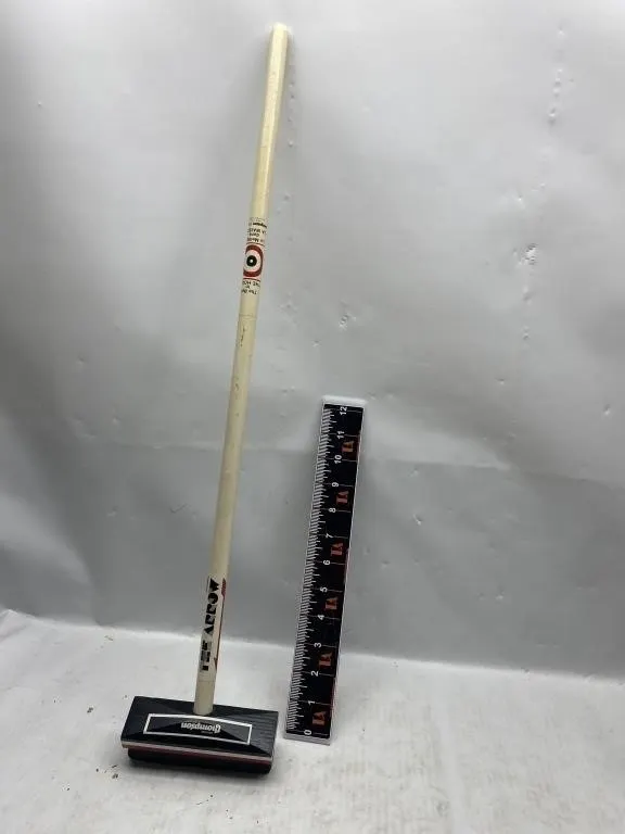Thompson "The Arrow" Curling Broom