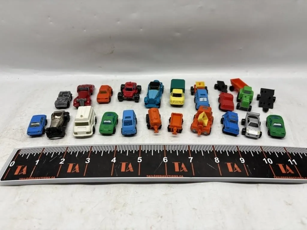 Lot of Vintage Miniature Micro Diecast Cars &