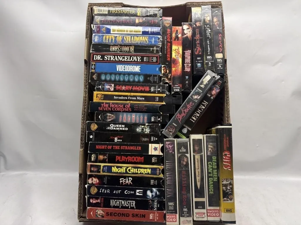 Large lot of horror/thriller VHS tapes