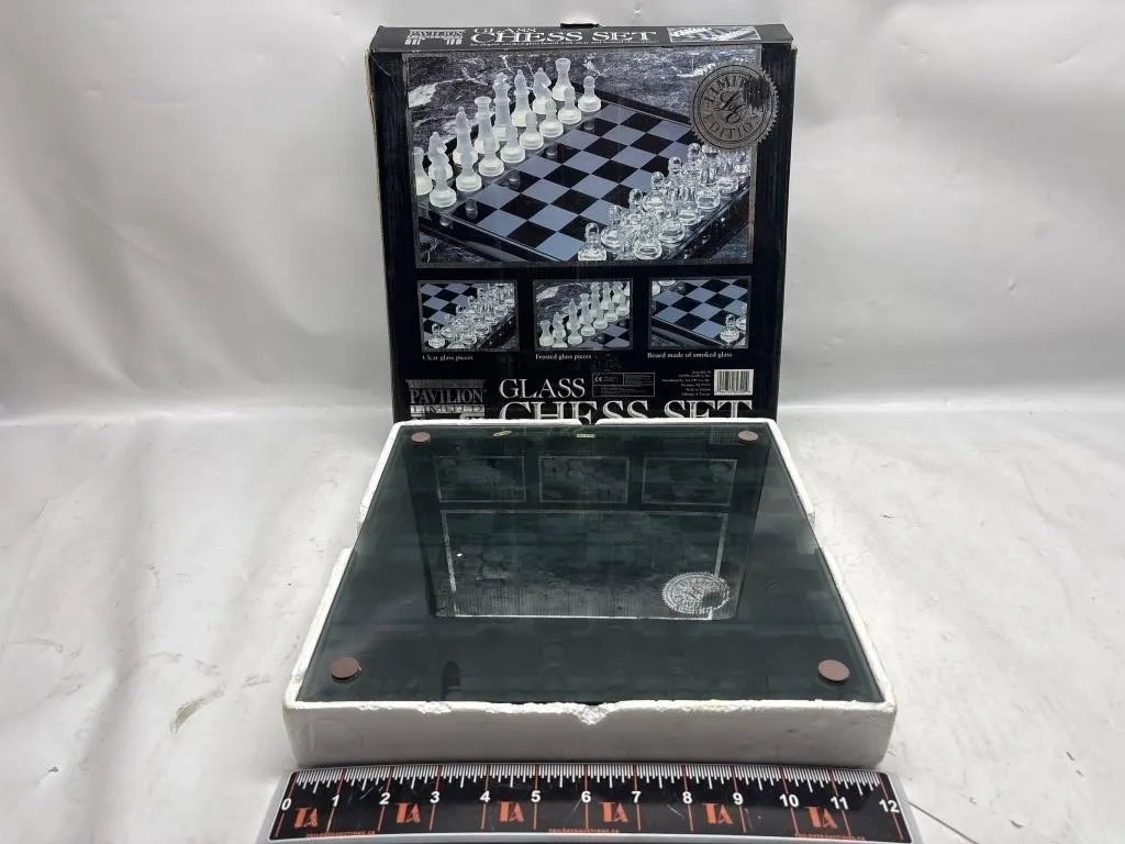 Pavilion Limited Edition Glass Chess Set