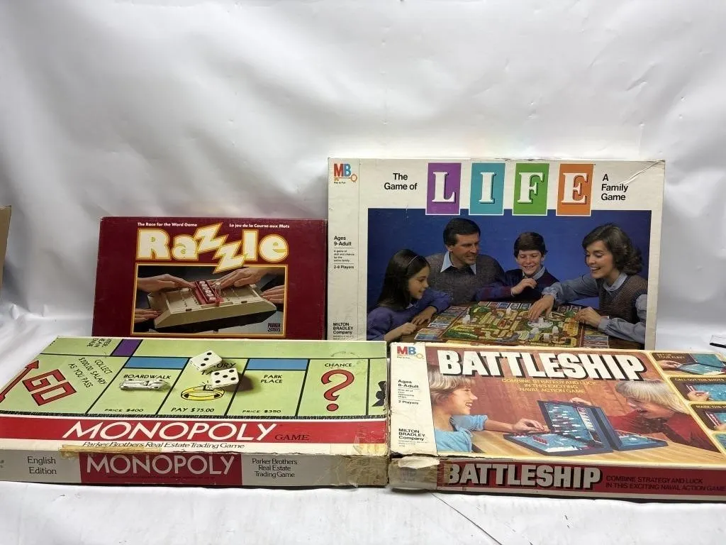 Vintage Board Game Lot: Monopoly, Life,