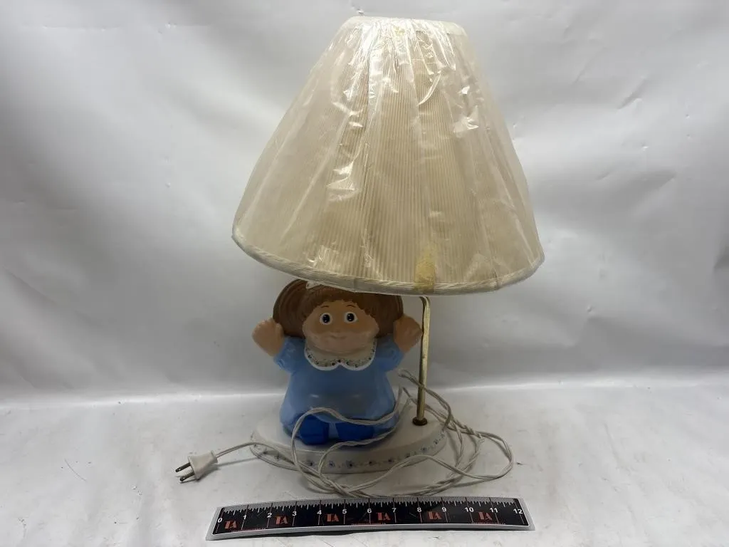 Cabbage Patch Kid Ceramic Base Table Lamp