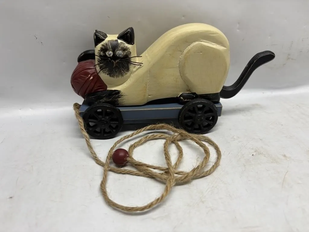 Wooden Siamese Cat Pull Toy with Wheels