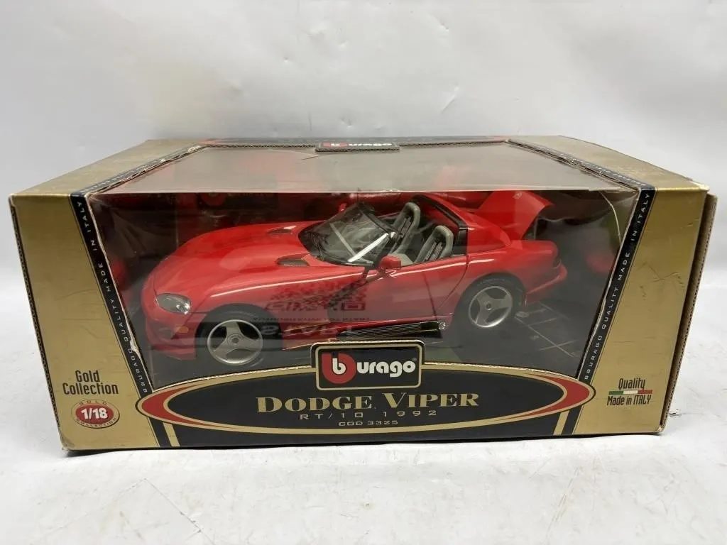 Burago Gold Collection 1992 Dodge Viper RT/10 1:18