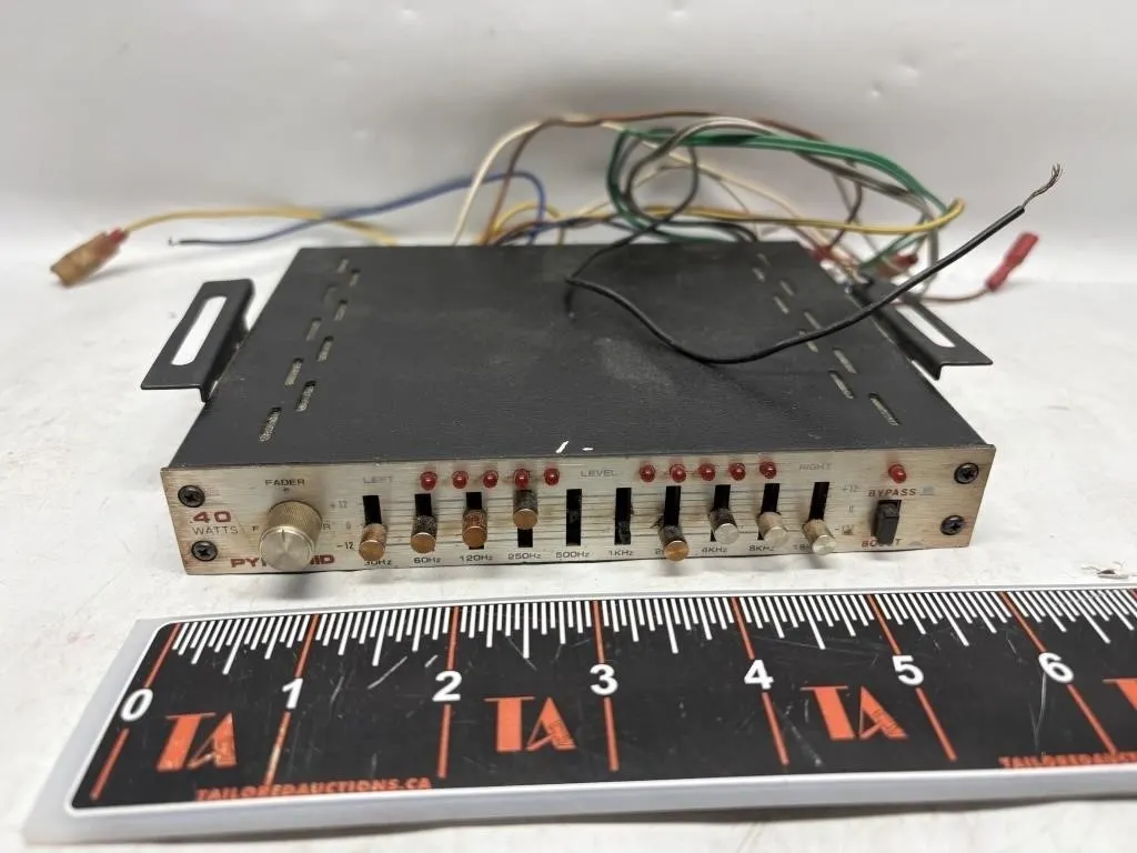 Pyramid SE903-VL-LED 40W Car Equalizer/Booster