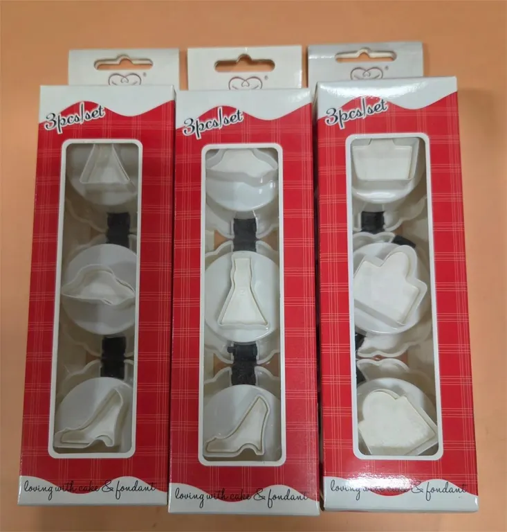 (3 pc) 3 pk Dress-up/Handbag Cookie Cutters