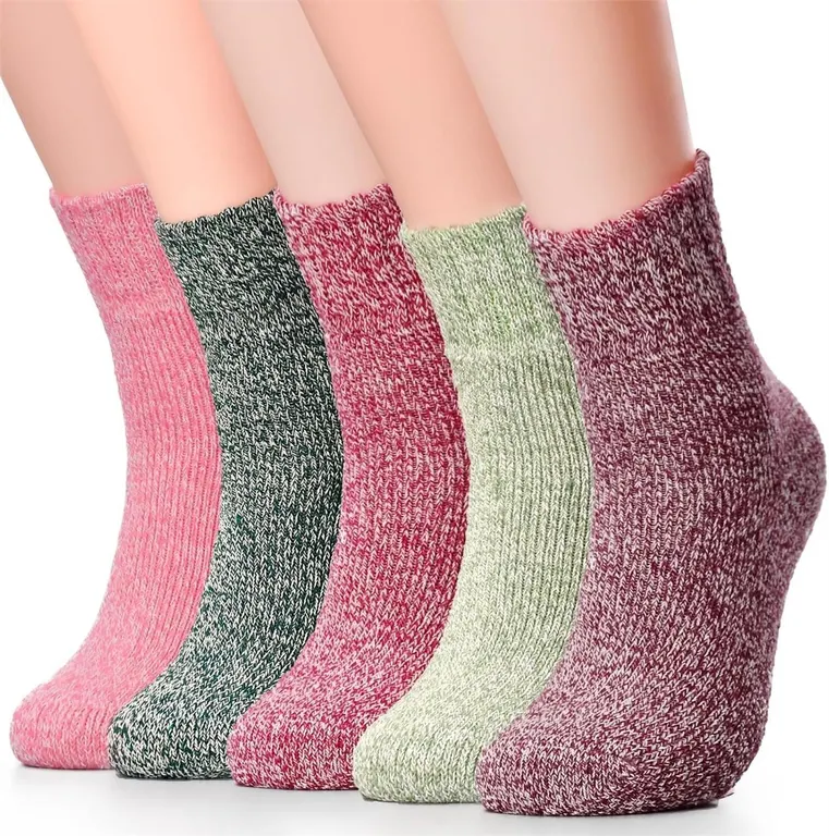 SEALED (5 pairs) Valentine's Day Gift: Fuzzy Socks