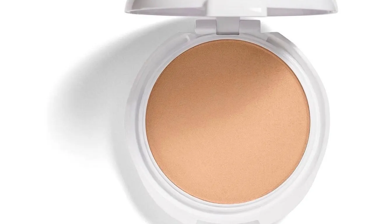 NEW (shade tawny) COVERGIRL TruBlend Powder