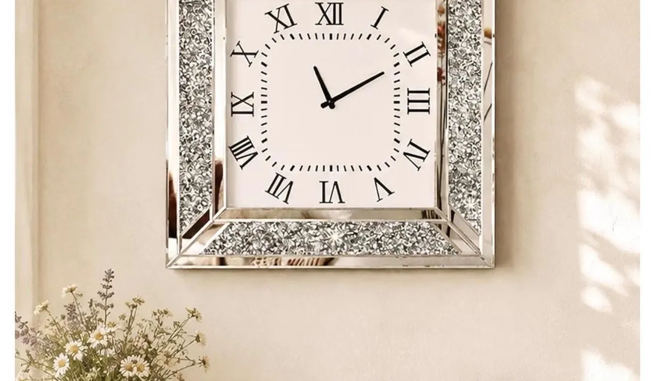NEW $190 Large Wall Clock, 60cm Modern Deorative