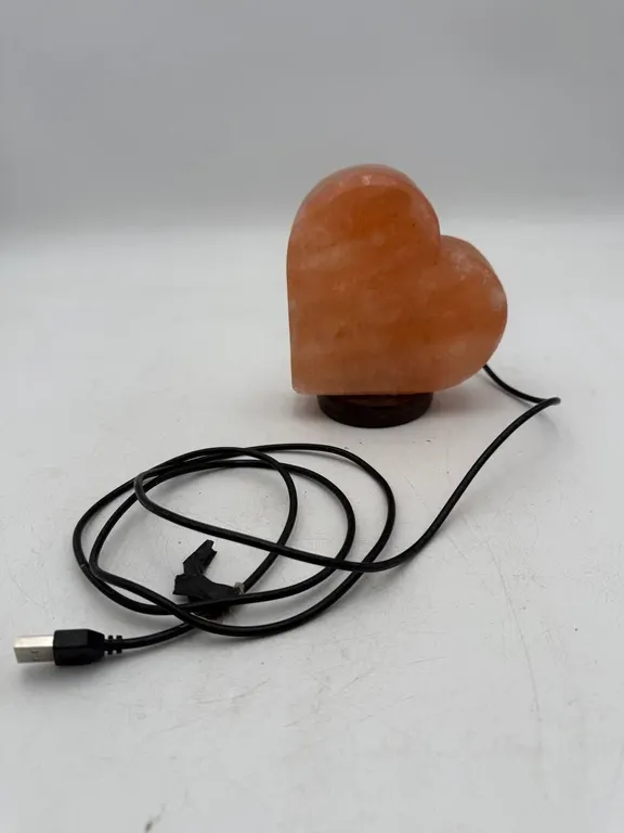 Heart Shaped Himalayan Salt USB Lamp