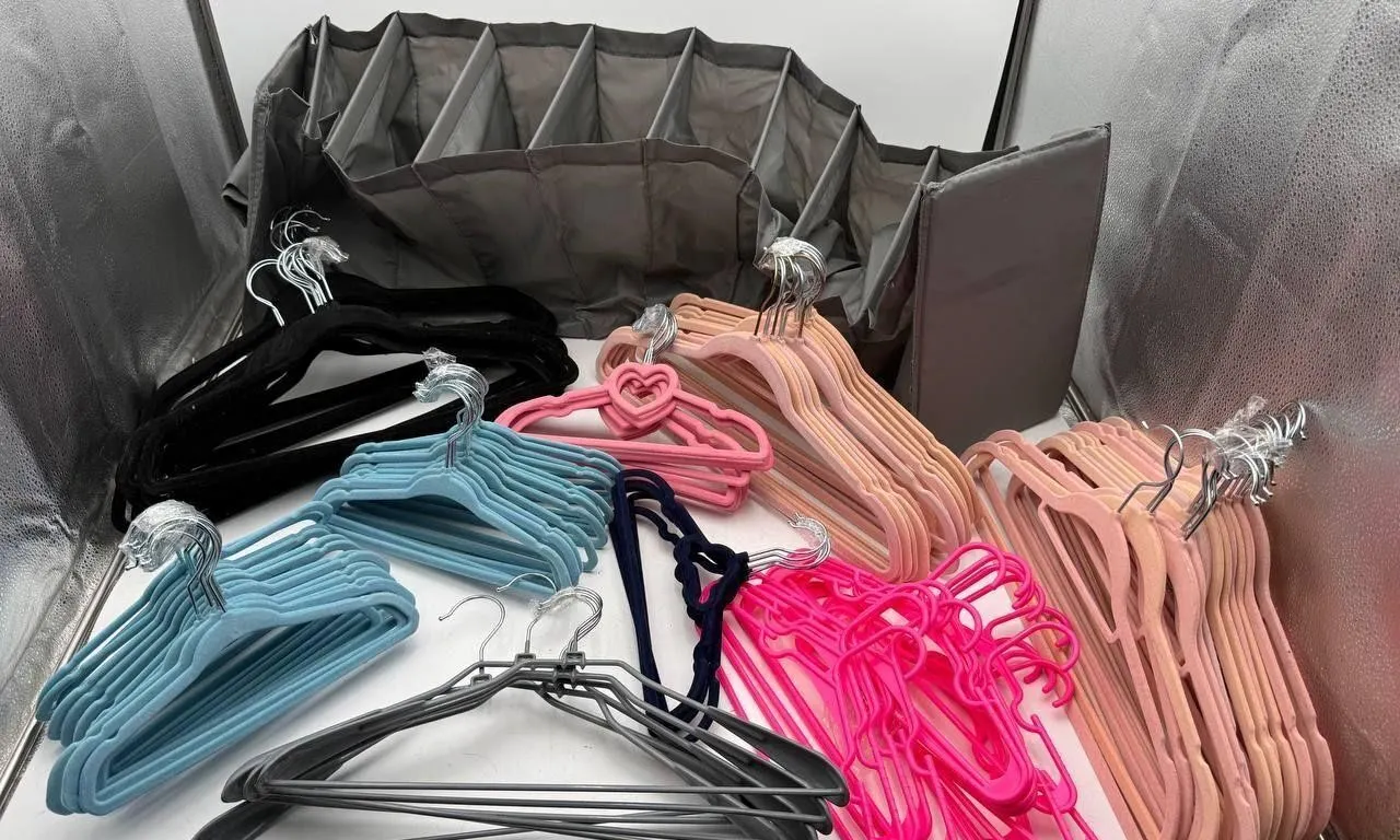 119pc Mixed Hangers & Closet Organizers