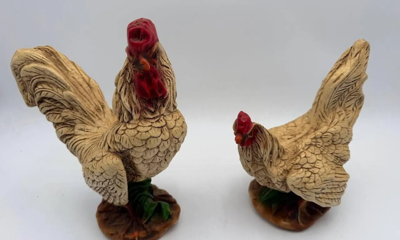 Pair of Rooster & Hen Figurines 11�