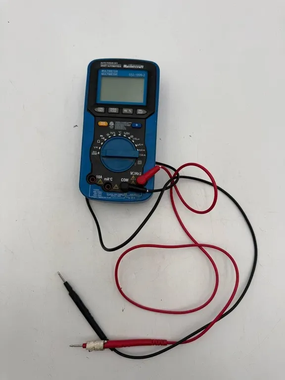 Mastercraft Digital Multimeter 052-1899-2