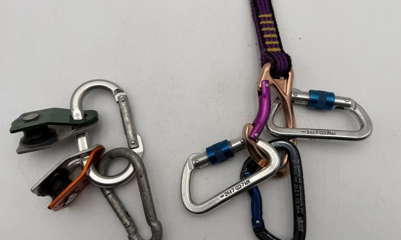 Mixed Climbing Carabiners & Pulleys