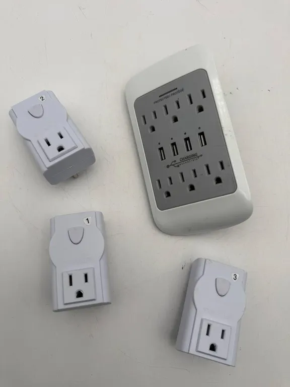 Stanley Remote Outlets & USB Power Center