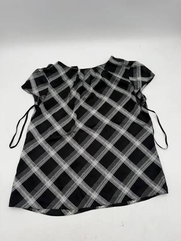 Anne Klein Women�s Plaid Short Sleeve Blouse