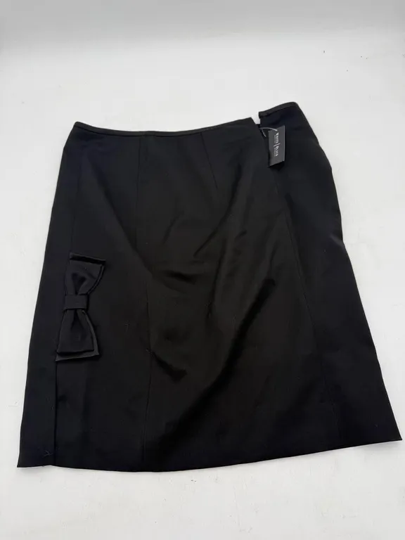 White House Black Market Black Bow Pencil Skirt