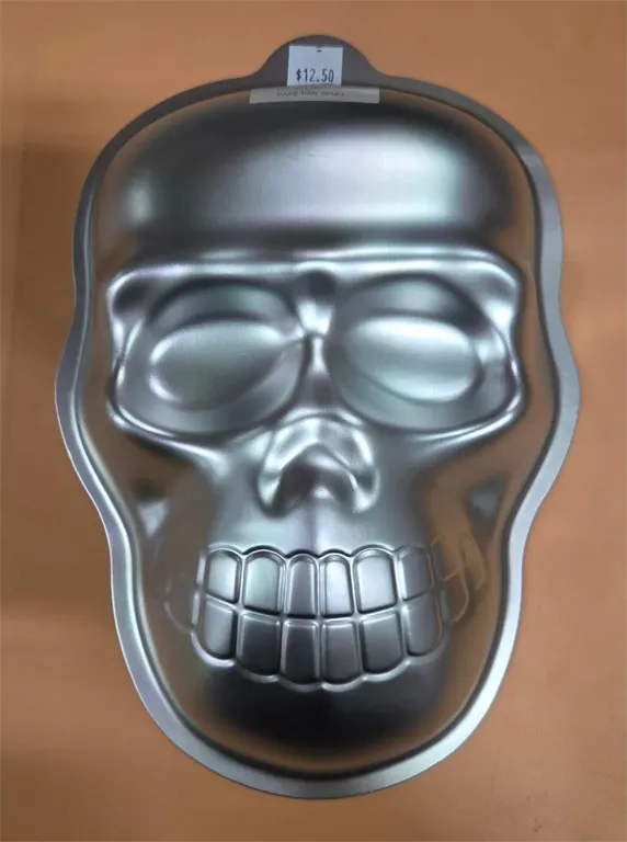 Skull Cake Pan