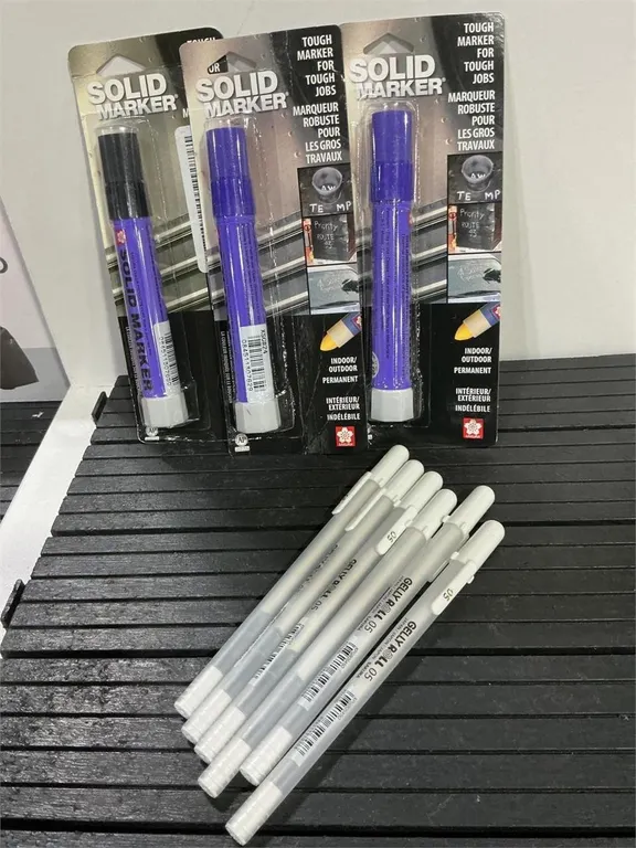 Mixed Lot Of Sakura Solid Markers Gelly Roll Pens