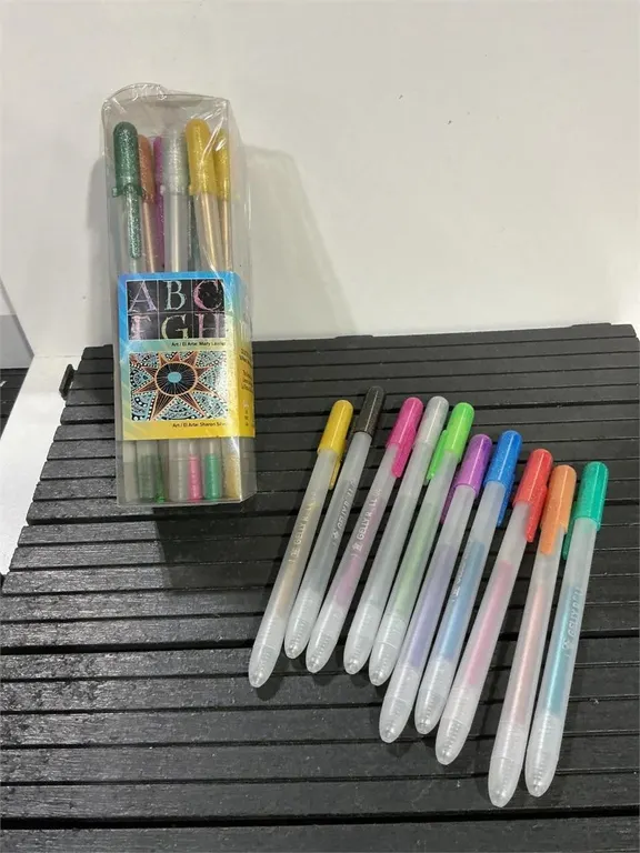 Sakura Gelly Roll Metallic Stardust Gel Pens