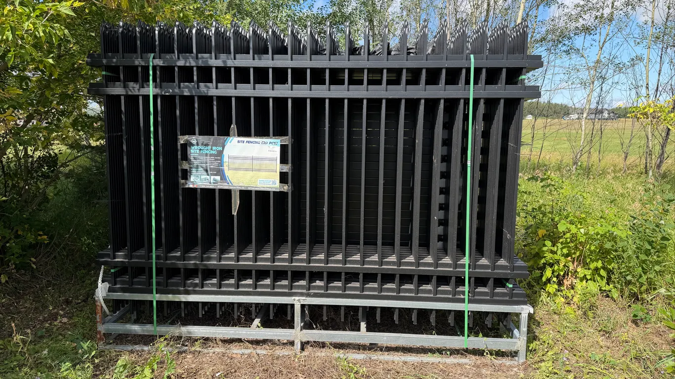 Approx. 300' Iron Fencing