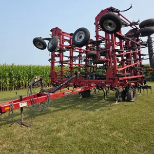 Case IH Tigermate 200 Field Cultivator, 46.5’ Wide, Walking Tandems, Knock off Shovels, 4 Bar Coil T