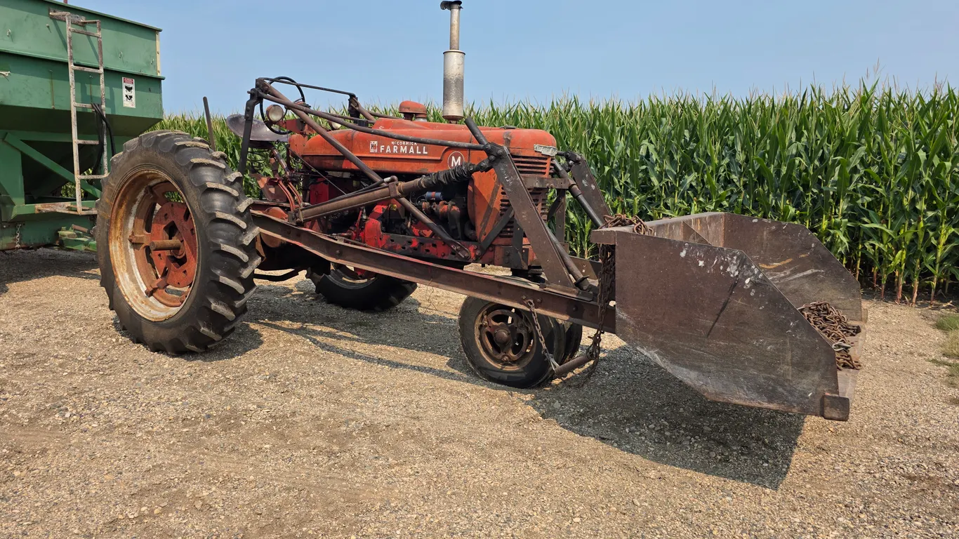 1951 Farmall M Narrow Front Tractor with Loader and Trip Bucket, 13.6-38 Rears, 6.00-16 Fronts, SN: