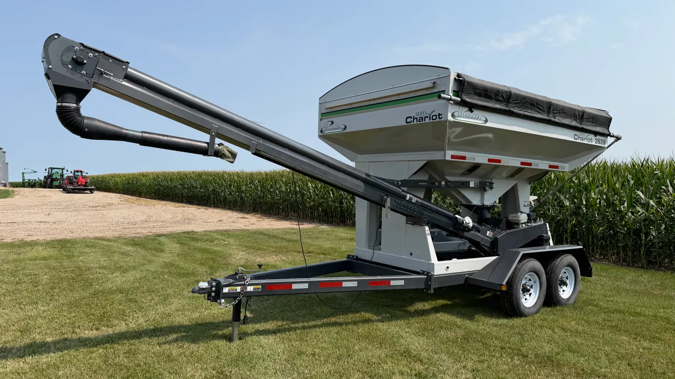 Parker Seed Chariot 2620 Seed Tender, Dual Compartment, Conveyor, Manual Roll Tarp, Honda GX160 Engi