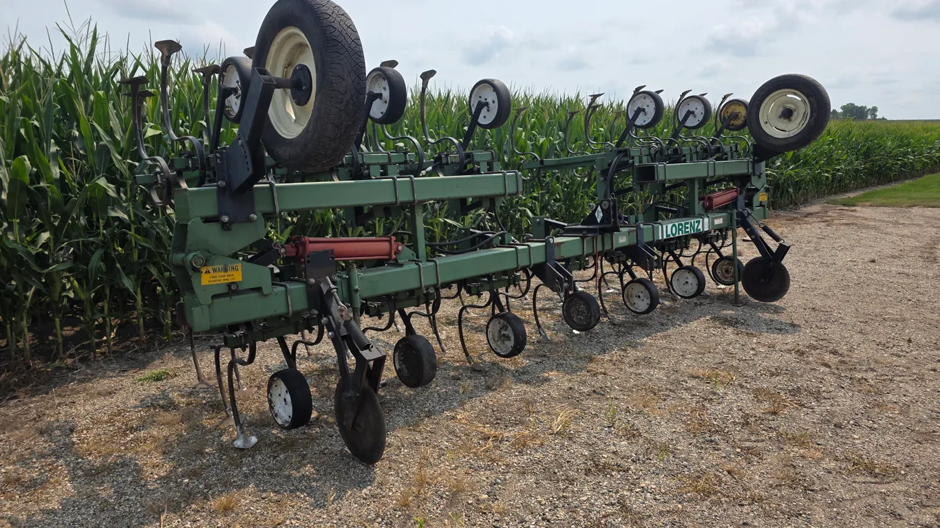 Lorenz 12 Row 30” Row Crop Cultivator, 3pt Hookup, SN: 1515 *Rolling Shields Included, See Photos