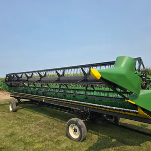 2017 John Deere 630F – 30’ Flex Head, Single Point Hookup, Full Fingered Reel, SN: 1H00630FPH0795272